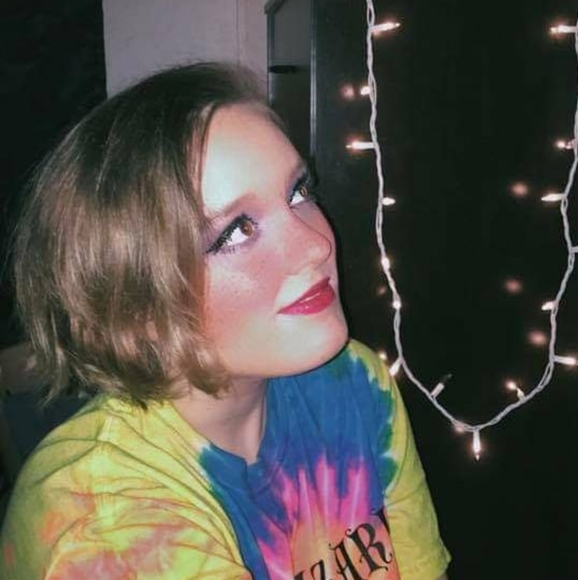 Meet your Posher, Briana - Picture 1 of 1